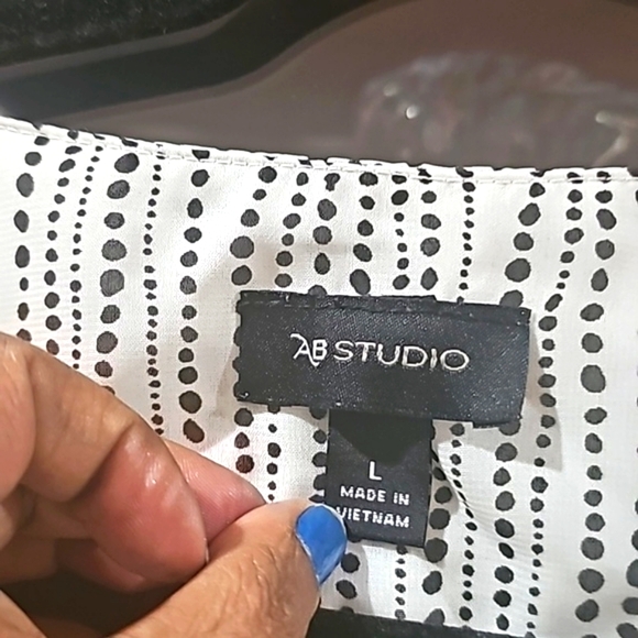 AB STUDIO BLOUSE White with black stripes dots large - Picture 7 of 8